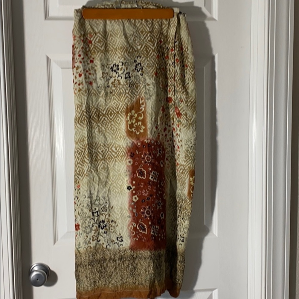 Chico’s wrap skirt 100% silk